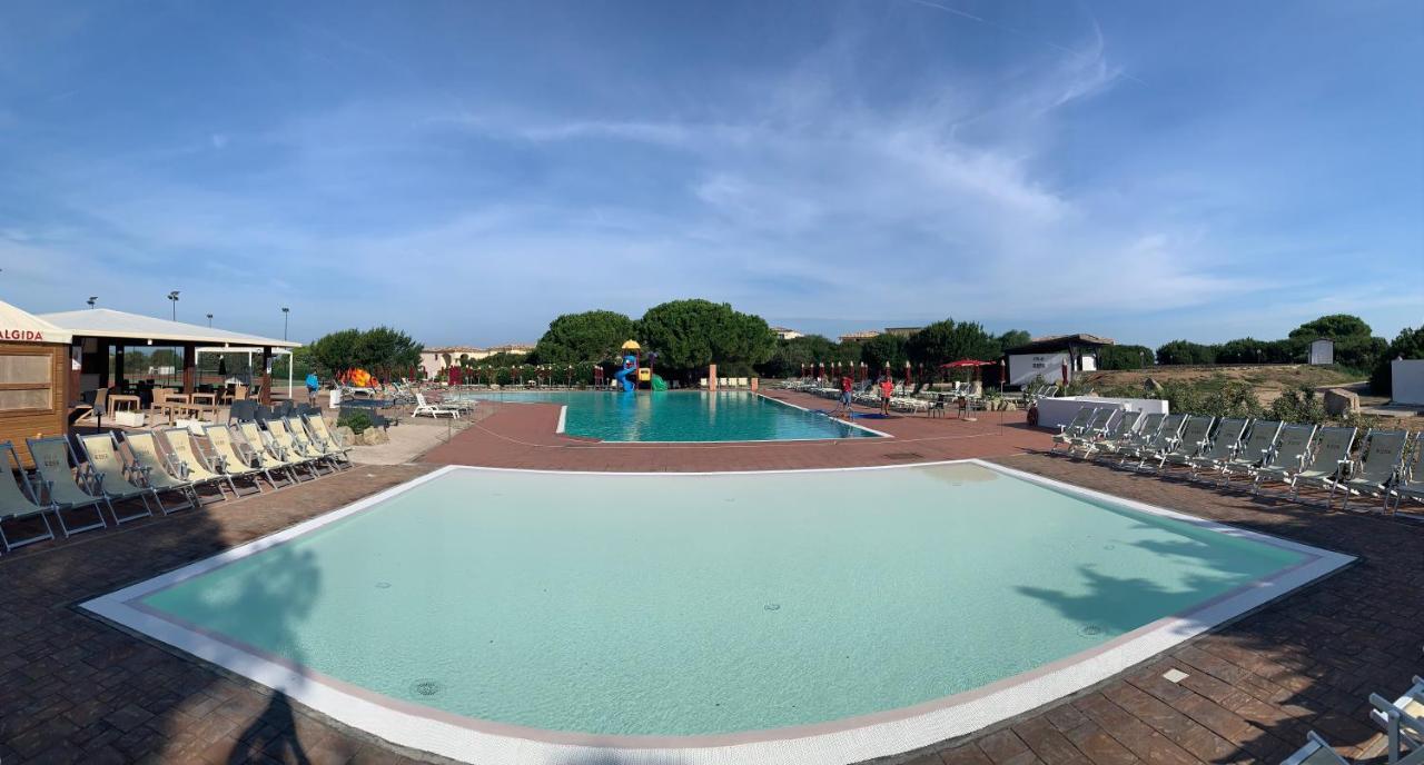 Club Esse Gallura Aglientu Ngoại thất bức ảnh