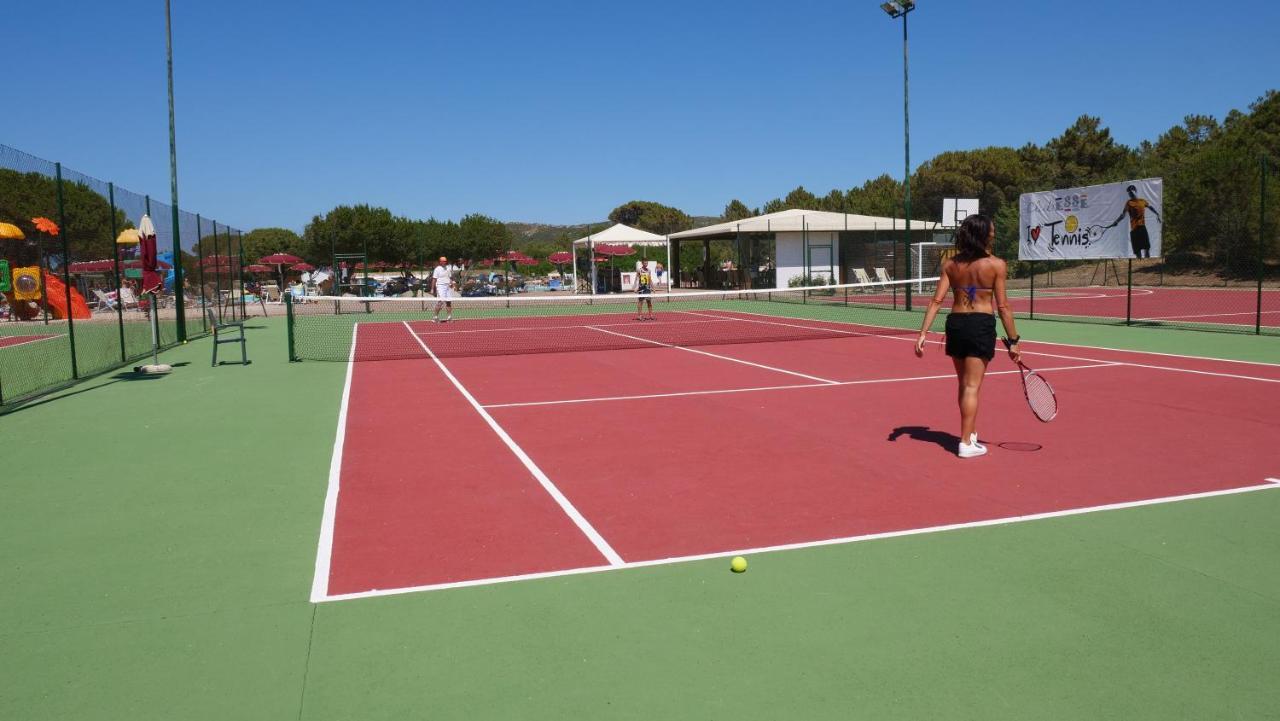 Club Esse Gallura Aglientu Ngoại thất bức ảnh