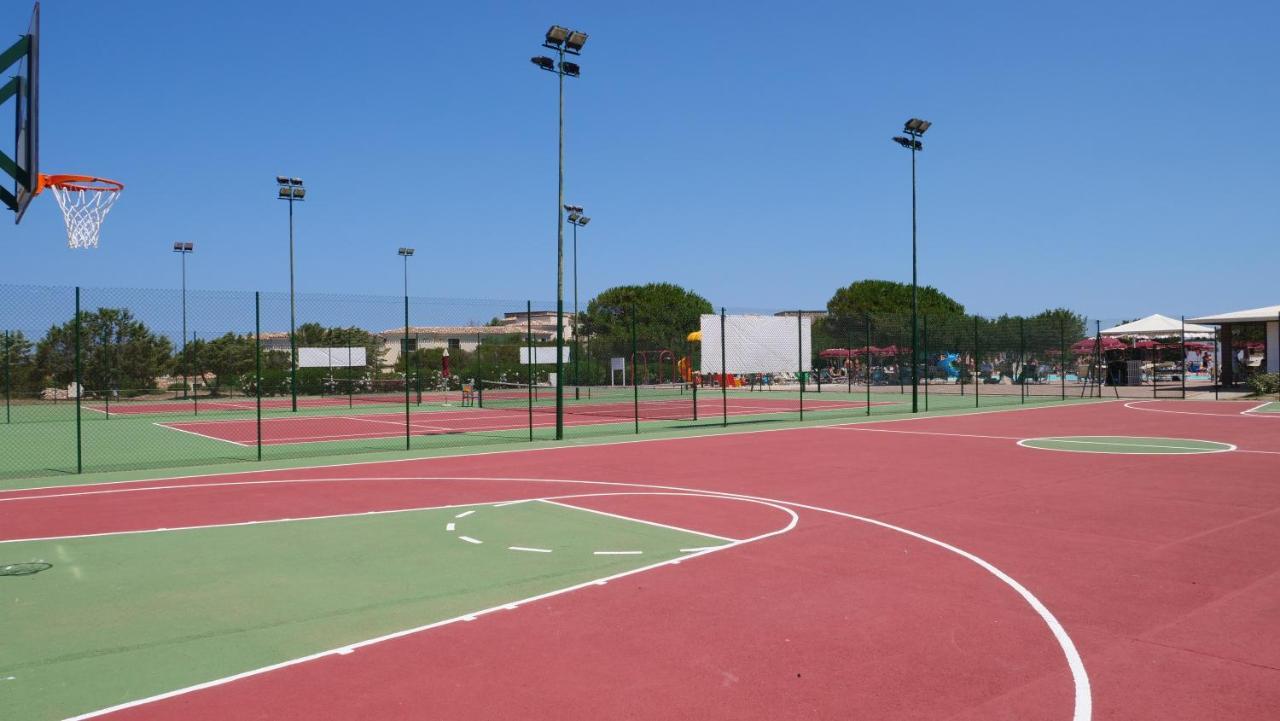 Club Esse Gallura Aglientu Ngoại thất bức ảnh