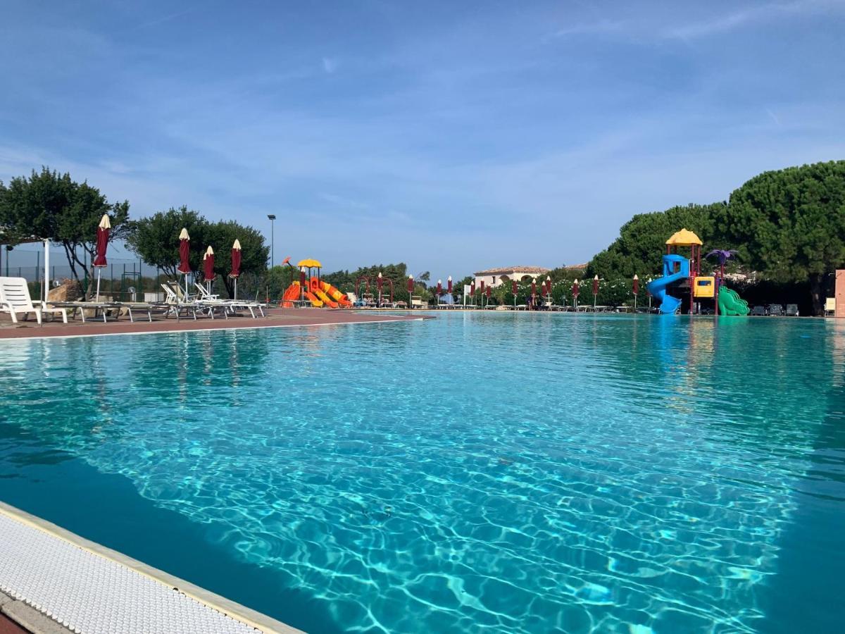 Club Esse Gallura Aglientu Ngoại thất bức ảnh
