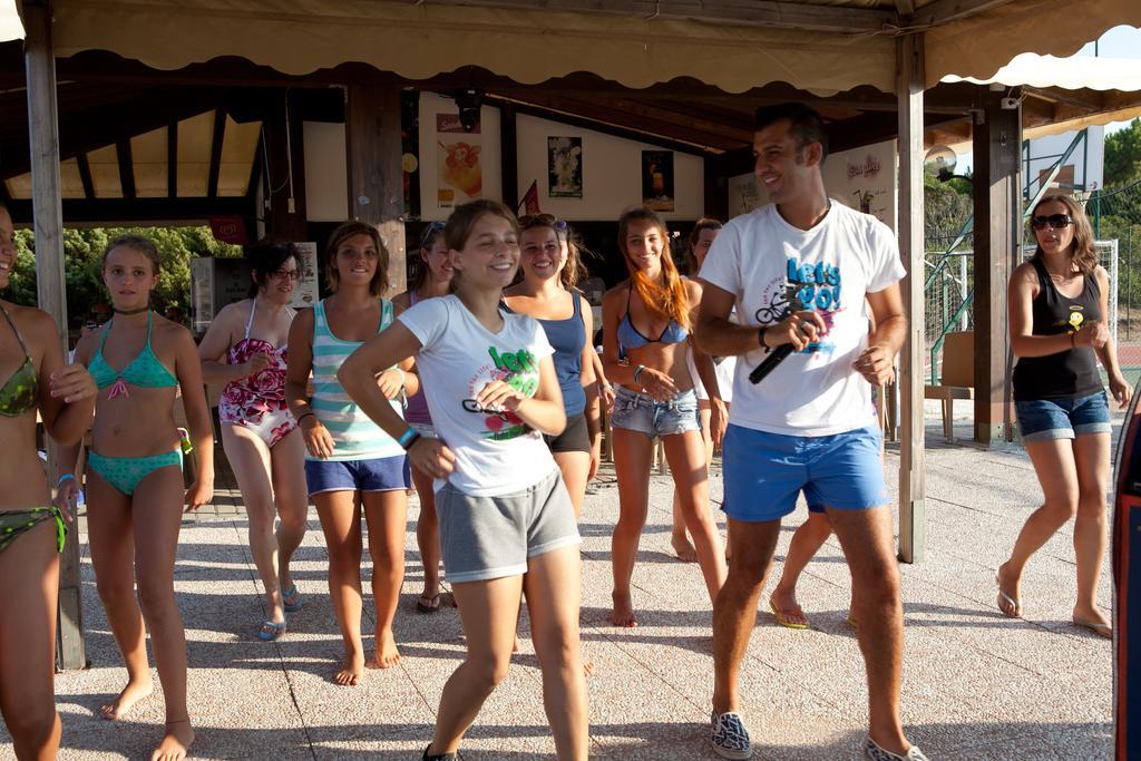 Club Esse Gallura Aglientu Ngoại thất bức ảnh