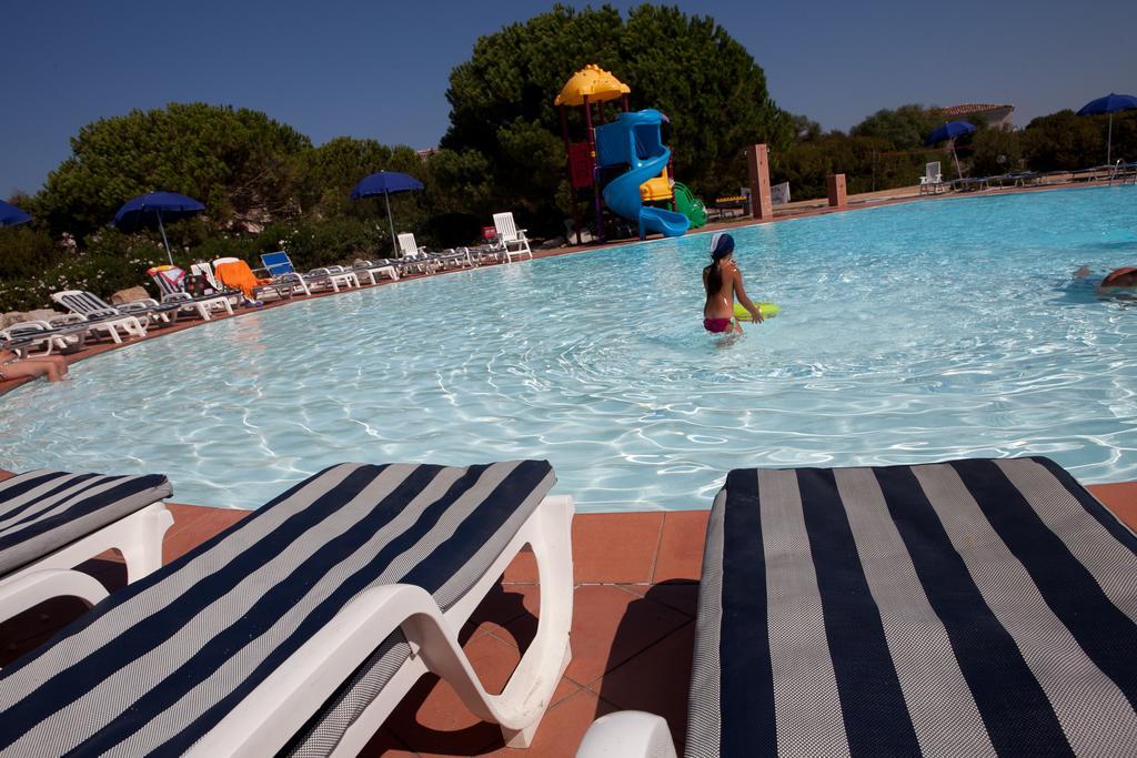 Club Esse Gallura Aglientu Ngoại thất bức ảnh